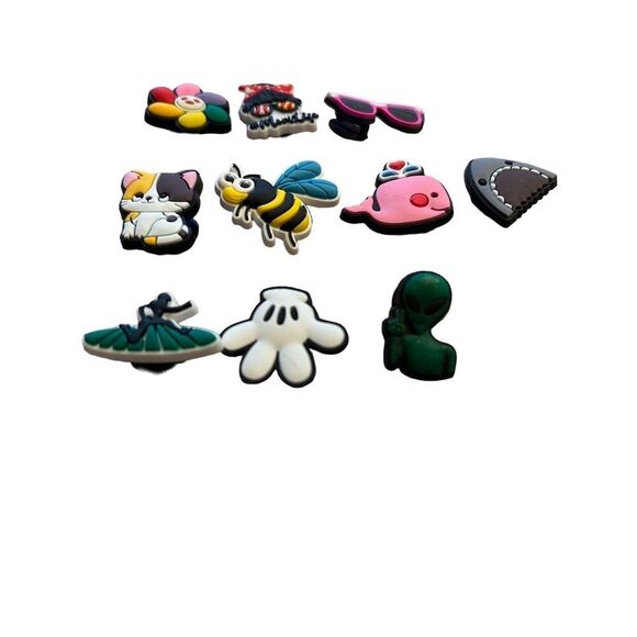 10PCS Crocs Shoe Charms Set Bee Butterfly Ladybug Cartoon Decorations Kids - Picture 4 of 4